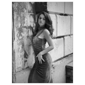 Sabrina Bartlett Instagram - A wonderful day which will always stand out in my memory. Thank you so much Joseph🤍 Your pictures and magic will never be forgotten x