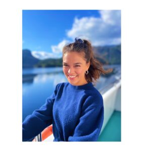 Sabrina Bartlett Instagram - Summer portraits 🌞