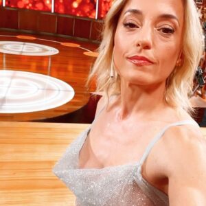 Sabrina Carballo Instagram - Interview …
PH -Podemos hablar.Gracias @andykusnetzoff x la buena onda!🫶
@phpodemoshablarr 
👗 @verodelacanal 💎 
👠 @elisabethremes ❤️