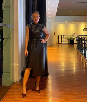 Sabrina Carballo Instagram - Cena solidaria ASAC 🙌
@asac_ins 

St @panni_margot 🖤
Pelo @mbsalonok ❤️
Shoes @deattar 
Ph @nicolasmaiques 😜