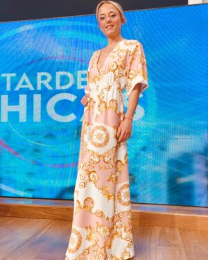 Sabrina Carballo Instagram - Interview 
@tardedechicastv 
@canalnetar 
GRACIAS a todo el Equipo x la buena onda!!🫶
@lorenameritanooficial 👑
@rtfit.official ❤️
@sofistamateas 😜
@lolopaolaok 🙌
———————————
Look 🔥 @prussia_moda