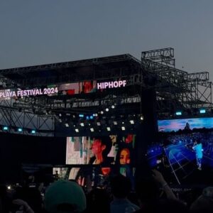 Sabrina Cheung Instagram - I’d give you the sun if you asked me☀️ 
missing the sunny days (though I like rainy days too) 
friends posting S20 music fest photos reminds me of the HIPHOPPLAYA fest in Seoul that I’ve been last month, music nutritions are muchhh needed. 🎶