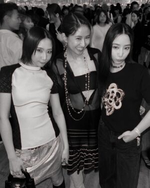 Sabrina Cheung Instagram - always feel heart warming to see lots of familiar faces all at once, especially with @chanelofficial 🖤

the original layers of one’s creation means a lot, having lots of inspirations by the talk of @wingshya.