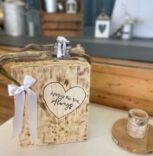 Sabrina Perquis Instagram - #wedding des copains 🥰 , un Mariage 🇨🇭absolument sublime bien différent de ceux que j’ai l’habitude de vivre … dans un cadre incroyable et surtout loin de tout ….! À votre amour mes chéris @maury_emilie @florianpannatier ❤️ #evolène #suisse @myvaldherens