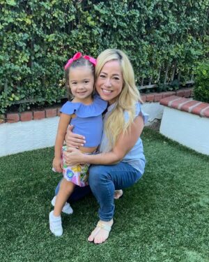 Sabrina Bryan Instagram - Monroe’s First Day of Preschool! 💖 This little one amazes me with how brave she is to “strut” right into new experiences…all while Mommy is having a slight melt down and having to be pulled away from the door by Dad 😭🤣 although I can’t wrap my head around the fact that we are already here…we are SO happy that our baby girl loves her teacher and is sooooo excited to go to school!! ❤️🍎 #latermom #firstdayofschool #minimomheartattack #dontworry #momsdoingok