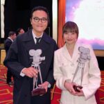 Sabrina Ng Instagram - 受寵若驚🥹 多謝電影攝影師學會頒呢個獎畀我😭 （攝影師眼中最具魅力女演員xd） 我會繼續努力的 同多謝大家整晚嘅照顧 最後特別再想多謝家棟哥（攝影師眼中最具魅力男演員😆）謝謝！ Hair and makeup: @hulda_mua Wardrobe: @sandroparis @purplepr