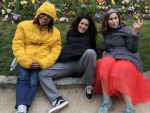 Sabrina Ouazani Instagram - On est de retour pour une saison finale 🥳 
#PlanCoeur #Saison3 @netflixfr