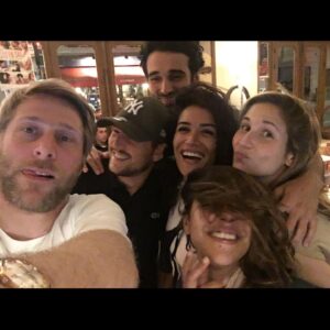 Sabrina Ouazani Instagram - 🚨🚨🚨 On est de retouuuuuuuuur pour une Quatrième saison ! Et cette fois ci ce sera vraiment la dernière donc on compte sur vous ❤️🥳❤️

@netflixfr 

Ps : 🐠 On est quel mois déjà ? 😏