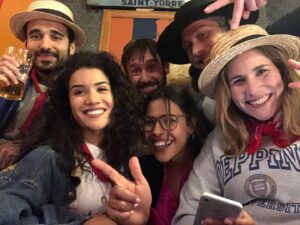 Sabrina Ouazani Instagram - On est de retour pour une saison finale 🥳 
#PlanCoeur #Saison3 @netflixfr