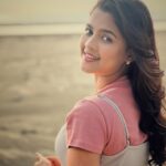 Sadia Ayman Instagram - Let the sun shine on your soul. ☀️ 💕