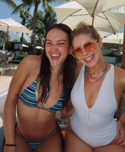 Sadie Stanley Instagram - We had the most magical time in Mexico celebrating the bride/best friend/best manager in the world @tbright1994 at @unico2087 ☺️🫶🏼 I love you Tay, can’t wait for your special day!! Thank you Unico for the best Bach trip experience ✨✨ #MyUNICOExperience