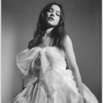 Sadie Stanley Instagram - On film by @bynickrasmussen for @numero_netherlands some bts of the day :)) One of my favs shoots to date ✨ Link in my stories for the full feature and interview! Hair @rena.calhoun Makeup @karayoshimotobua Stylist @marisa_ellison Styling assistant @toshastyledit Photographer @bynickrasmussen Studio @theivory.space Editor @timiletonja Interview @janaletonja