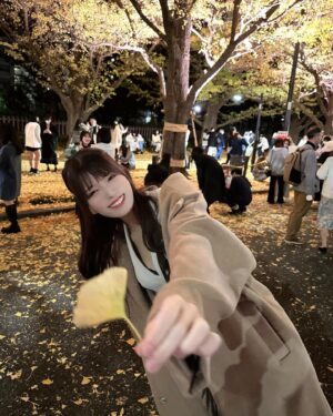Sae Kanzaki Instagram - 東京都民9年目の女だが初めてきた
どんどん顔くずれてくのはご愛嬌で😂💛