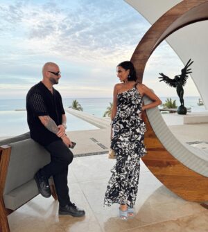Sahar Golestani Instagram - Our first vacation since our wedding 🥹. A mini 🍯🌙. Love you @massari