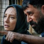 Sahar Valadbeygi Instagram - با آدمها مهربان باشیم زیرا هر انسانی که ملاقات می‌کنیم، مشغول داستان زندگی خودش است🤍 #خوشنام #سریال #بازیگر #هومن_حاجی_عبدالهی @hoomanhajiabdolahi1 #سحرولدبیگی #کارگردان @alirezanajafzadeh1 #عکس @payamshadpoor زمان پخش سریال خوشنام حتما اطلاع رسانی خواهد شد🌺