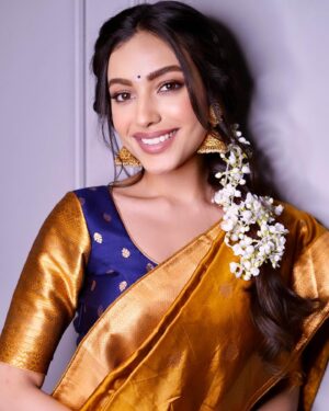 Sahher Bambba Instagram - Embracing the vibrant hues of Onam 🌼🌾
#onam 
.
📸 : @ohmygosh_joe