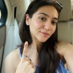 Sahiba Bali Instagram - Living in a demo-crazy 🇮🇳🤗 #pride No matter who you voted for, but you went and travelled and prioritised your rightful duty! (Well done West Bengal ~78% turnout) 💯