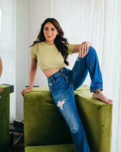 Sahiba Bali Instagram - In case you were looking for a green flag ❇️ Photography: @bharat_rawail Stylist: @bombaebyaisha MUA: @anushkajainn__
