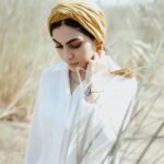 Sahra Asadollahi Instagram - زندگی چیه به جز تلو تلو خوردن بین رنج و امید!!!! Photo:@neginnosratiii💫💚