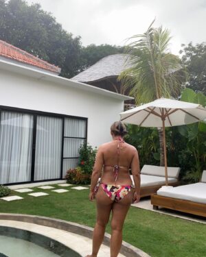 Saira Khan Instagram - In 5 years time when I look back at these photos I will be 59yrars old . I will remind myself that in these photos I was happy, relaxed, healing from a slipped disc and totally at ease with my body. 

I will not look back and think “ why wasn’t I happy in myself and my body? There’s nothing fucking wrong with the way I look.” I’ve done that so many times in my life - looked at my old photos and thought “ why weren’t you confident in your body….you look fucking great.” 

I’m done with that self destructing and self limiting bullshit! Fucking society and its “abnormal standards for women!” But it’s time to stop blaming society and start taking responsibility for your own mental health and self care. 

God, when you realise how many years and time you’ve spent feeling insecure in your body because you’ve been trying to fit “what society” thinks  is beautiful - you want to kick yourself! 

Never, ever, ever will I hate my body, never ever will I try and have a flat stomach and never ever will I be ungrateful for what my body has helped me get over. 

This is a post for female empowerment. Not a photo dump for men to tell me “how fit” I look - I do not need male validation - especially from men I do not know- so kindly spare the “sleazy, creepy, weird,” messages! 

Ladies I’m posing in a bikini to show you that at 54 I have marks, folds, imperfect skin and am not tall, slim or have a bikini body - things are saggy - that’s ok ! 

Wear what you want - but do not wear Shame, hate or self loathing - that will not suit you at all! 

#femaleempowerment #unfilteredconfidentreal #bikinibody
