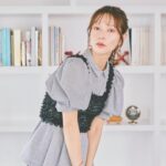 Saito Yuri Instagram - 色味は暗めで全体的にまとめてるけど透け感のある ビスチェで春っぽさは忘れずにです！！！ ⁡ ビスチェは着る前はかなり小さくてサイズ感 大丈夫かな？って思っちゃうけどこのくらい 身体にフィットしてた方が程よくブラウスとの 差も出るから良さそうだったよ🐄🖤 ⁡ メリハリもつけるの大切♡♡♡ ⁡ _____ ⁡ blouse…@furfur_official bustier skirt…@leinwande_official sandal…@dianashoespress pierce…@do_la.official bangle…@__vebet__ _____ ⁡ #今日の服 #今日のコーデ #ゆったんコーデ #斉藤優里 #ゆったん