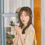 Saito Yuri Instagram - ブラウスの襟が大きくて今回はスッキリ見えるようなコーデ💛イエベ春の暖色得意な私と相性抜群です♡♡♡ 袖にもボリューム感がありますが骨格的に、 肩周りにボリューム感があるものはそこまで 得意ではないのですが生地が柔らかい 雰囲気のものなので気にならずに着ることが出来たよ〜！ 小さめバッグの日はアクセサリー感覚で身につけてることが 多いからコーデのワンポイントにも🥰❤️ _____ blouse…@ghospell onepiece…@jillstuart.jp earring…@luna_folium bag pumps…@dianashoespress _____ #今日の服 #今日のコーデ #ゆったんコーデ #斉藤優里 #ゆったん