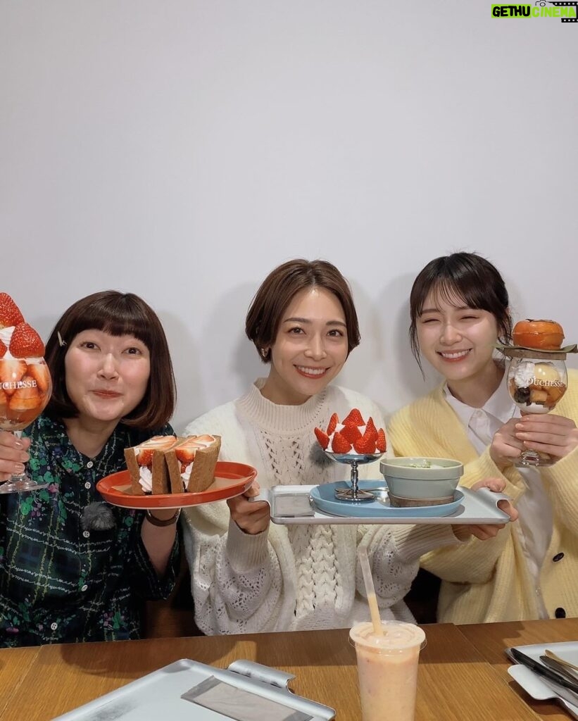 Saki Aibu Instagram - 3/20 （水・祝）12:00〜13:00 テレビ東京「奈良に来たなら５・７・５」 女子旅で一泊しました。可愛くて優しいお2人✨またすぐに会いたい、、🥹✨✨