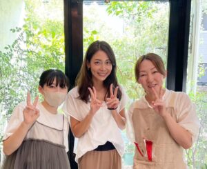 Saki Aibu Instagram - もう何年目になるんだか、、belle に通ってカナさんゆかちゃんに出会えてよかった！！いつも楽しい素敵な時間をありがとうございます💛💛幸せな話を聞くと自分まで幸せになれる〜✨✨