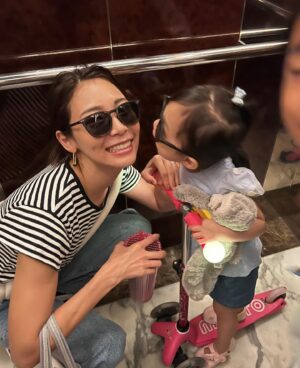 Saki Aibu Instagram - いつも忘れる写真をあげてみる。
昨日まで赤ちゃんだったはずなのに！！先日息子が6歳になりました✨健康にスクスク育ってくれたことと、いつも支えてくれるみんなに感謝の日！！！