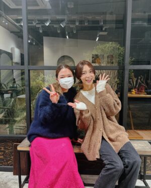 Saki Aibu Instagram - 髪の毛バッサリ！！#norm 

いつも前向きで会う度にバージョンアップしている@yui.0623 ちゃんに4年ぶり？にバッサリと切ってもらいました！！
ショートは人それぞれにどう似合わせるのかがすごく難しい！！！と奮闘してくれて感謝です😭✨いつもありがとうございます🫶