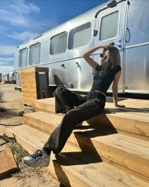 Salem Ilese Instagram - going outside is in