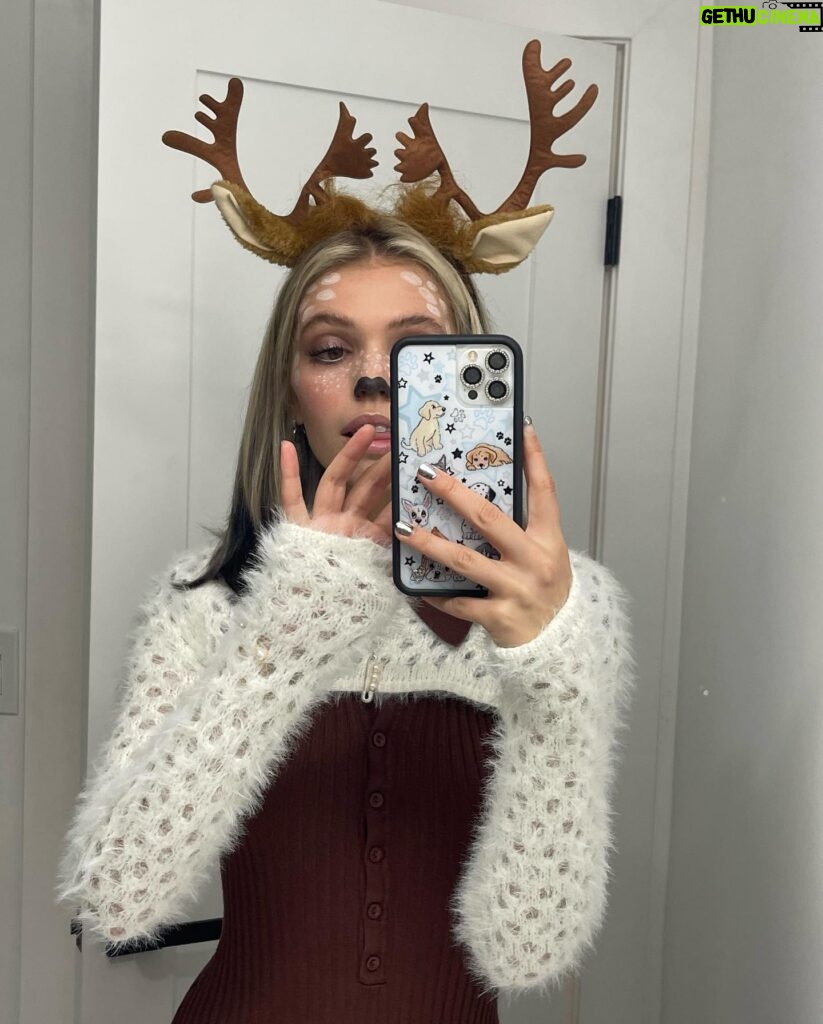 Salem Ilese Instagram - oh deer !!