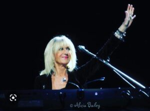 Sally Lindsay Instagram - 😢
The best of the best 
#fleetwoodmac #christiemcvie