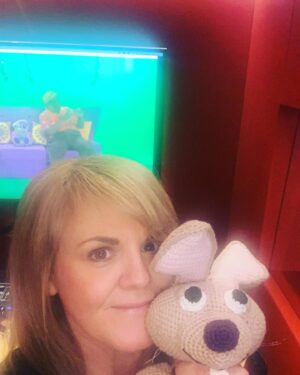 Sally Lindsay Instagram - #Halifax is very excited as she and all the lot on #theworldaccordingtograndpa is up for a @broadcastnow_mbi award tonight.
All of us at @saffroncherrytv are very proud of this show.
Fingers crossed!
#kidstv #educational @milkshake_tv @nickelodeon @bbccymruwales