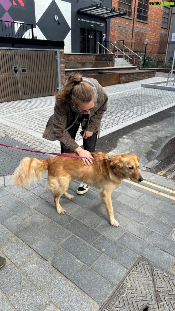 Sam Mewis Instagram - @sammymewyy IN MANCHESTER DAY 1 🩵 A reflection on memory, her favorite old haunts, and why the City reminds her of Boston. 🐝