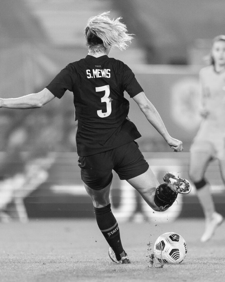Sam Mewis Instagram - With both sadness and clarity, I am retiring from professional soccer. Unfortunately, my knee can no longer tolerate the impact that elite soccer requires. Though this isn't what I wanted, it’s clear that this is the only path forward for me. I want to thank everyone who has been on my team throughout this journey- soccer has put so many wonderful things in my life, but the most wonderful thing has been the people. To all of my family, friends, teammates, and fans- I truly feel that we did this together and I’m extremely grateful. I plan to share more about the journey of my injury someday. I know that there are many athletes who have faced the unique struggle of stepping away from sport early and I think these stories deserve to be told - and heard. But in the meantime, even in great disappointment, there are silver linings. Today, I am excited to announce that I’ll be joining the Men in Blazers Media Network to lead women’s soccer coverage- The Women’s Game- @womensgamemib - will follow American, European, and International soccer. This is an amazing opportunity for me and one that I feel extremely grateful to have been presented with at such a pivotal moment in my life. My sincerest thanks to all of you and I’ll see you soon!