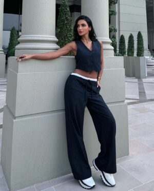 Sama Zakeri Instagram - هيچ كس نبود خدا بود،هيچ كس هم نباشه خدا هست🥹
.
.
.
.
#photooftheday #dubaimodel #arablook #photography #love #dubaiinfluencer #fantastic #atrung #polarair #dubaiblogger #me #hijab #dubaiinfluencer #pretty #cute #magazine #dubaimagazine #bilboard #localdeaigner