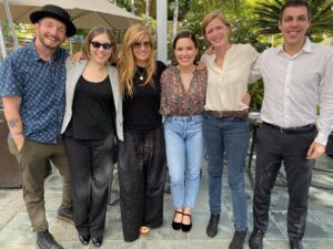 Samantha Power Instagram - Reunited with @conniebritton @sophiabush @jedidiahjenkins, idealists who have educated me from the minute I met them. And watch out messy world, they NEVER give up!