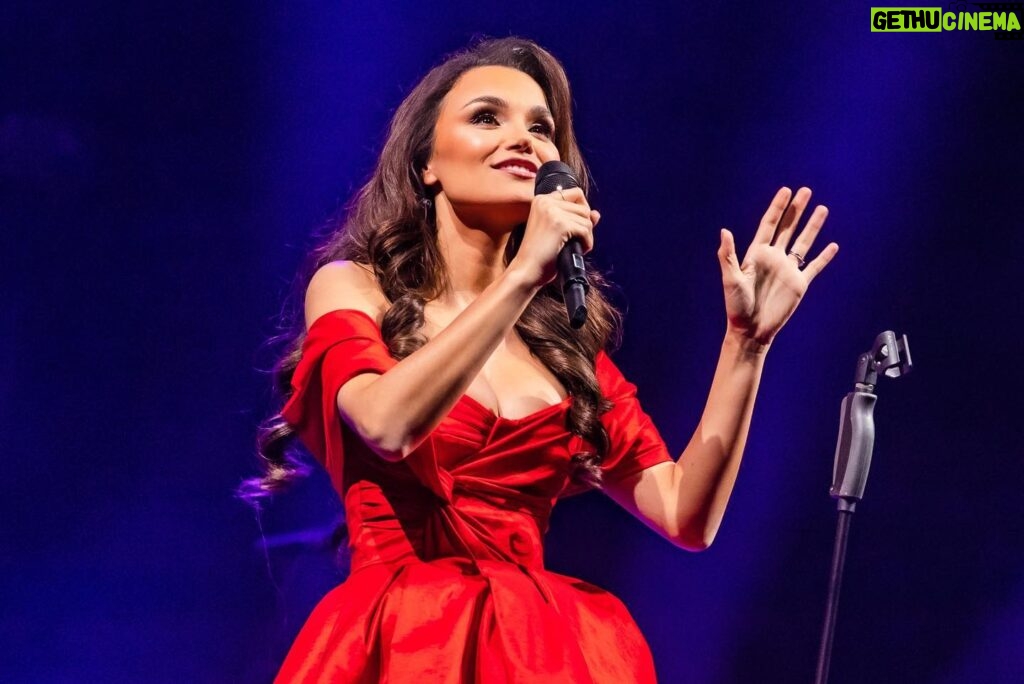 Samantha Barks Instagram - ACT 1 💃🏻 Only just recovering emotionally from Tuesday night!! To everyone who came, thank you all for making the evening so special!! The Theatre Royal Drury Lane feels like my second home so words can’t describe how magical it felt to be able to bring my own show to that stage! ❤️ Thank you @danny_with_a_camera for these amazing pictures!! 📸 @orfeh @bradleyjaden @westway.music thank you Make up @alexreadermakeup Hair @iamjamesjohnson Gown @drenushaxharra Styling @karl_willett Assistant @adelepentland