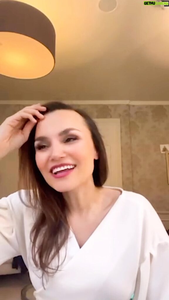 Samantha Barks Instagram - VOULEZ-VOUS some massive news?! I’m joining the amazing team of Judges on the ABBAmazing new @mammamiadreamtv, coming soon to @itv 1 and @ITVXofficial. 🛫 🏝️ 🤩  I can’t wait to get started! #MammaMiaDream