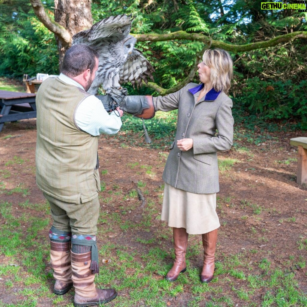 Samantha Brown Instagram - Exciting news! Our Places to Love's "Limerick & County Clare, Ireland" episode has been shortlisted for a People's Telly Award. Now it's up to you! If you loved our episode in Limerick as much as we loved making it, tap my username @samanthabrowntravels and click the LINK in bio to rate and vote. #samanthabrown #placestolove #limerickireland