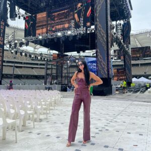 Samantha De Martin Instagram - Words can’t explain how grateful I am! 🙏