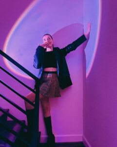 Samantha Fekete Instagram - sure there’s being “cool & mysterious” but have you tried “yapping & over sharing”? it’s more fun