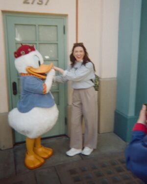 Samantha Fekete Instagram - disneyland on film just feels so right <3