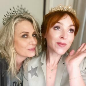 Samantha Smith Instagram - Queening lessons from the masteress 👑 @ruthie_connell