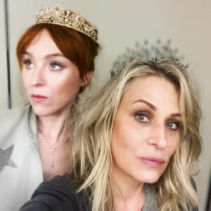 Samantha Smith Instagram - Queening lessons from the masteress 👑 @ruthie_connell
