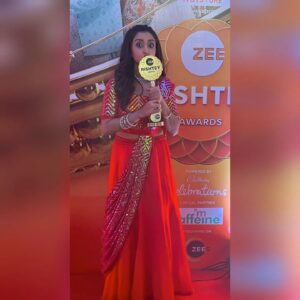 Sambhabana Mohanty Instagram - My first & the one that will always be very special to my core! ❤️ I extend my heartfelt gratitude for considering me to be capable enough for this award and for all the encouragement. 
Thank you @zeetv @aparnabhosle Yuboraj Sir @itsprateeksharma @paasha91 @vaidrekha @ameeta8384 for this opportunity. 
Everything that Damini is and would be is because of you @prateekshah1. Thank you for your constant guidance, love and patience. 
This wouldn't have been possible without the amazing co-actors who have been a massive support all throughout @shabirahluwalia @theneeharikaroyofficial @keerti.nagpure.71 @swaragshah @manishaapurohit @reeza_choudhary67_actor @sumitaroraaofficial @poojakavaaa @ranveer_singh_malik @lodhiaraju @manishdverma @sunnysachdevaa @khushigupta1761 
My crew my lovelies, I owe this to all of you 
@deveshacharya25 @akhilesh.mishra.184 @thenameisdeepak1907 @sukanya_kashyap_ @___shraddhasingh___ @anil_kunwarr @siddheshpawarphotogrphy @abu_bakar_1810 @thesudhen
@iabhinavkaushik And the ones I couldn't tag, know that I'll always be grateful and in awe for creating such a lovely work environment for us all @studiolsd_ ❤️🙏🧿

And thank you @snigdha_bose_mohanty 
All I am, I am for you ❤️