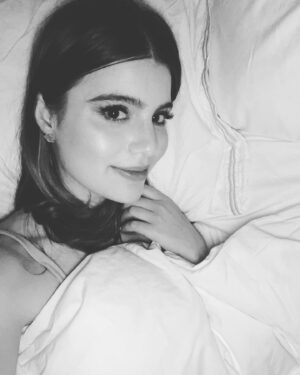 Sami Gayle Instagram - Nappy Hour 💤 

#twoshowday ❤️