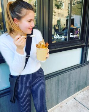 Sami Gayle Instagram - Grahams for the gram 🍁