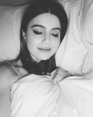 Sami Gayle Instagram - Nappy Hour 💤 

#twoshowday ❤️